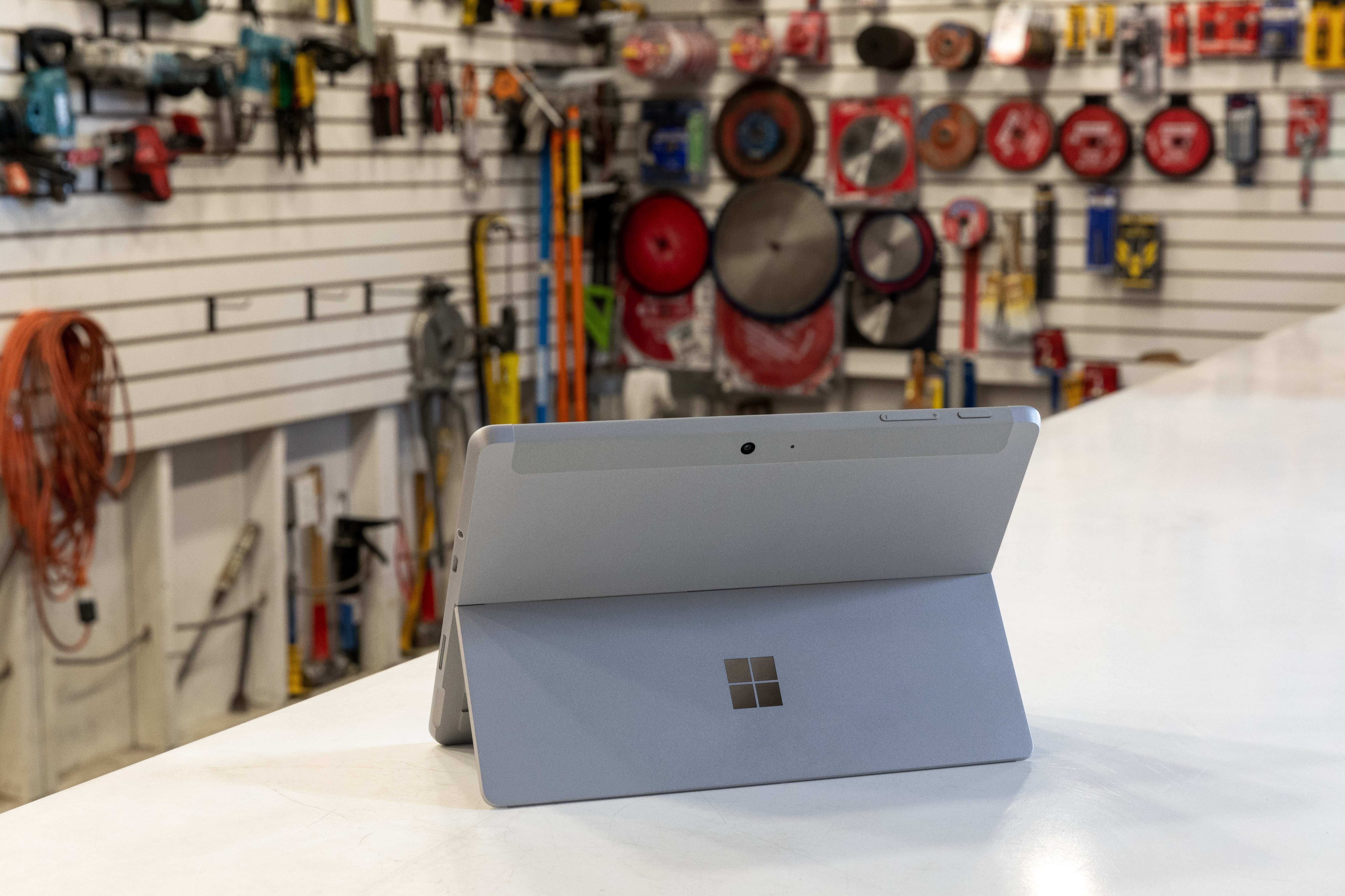 Microsoft Surface Go 2 - 10,5" Zoll - Core m3-8100Y - 8GB RAM - 128GB SSD