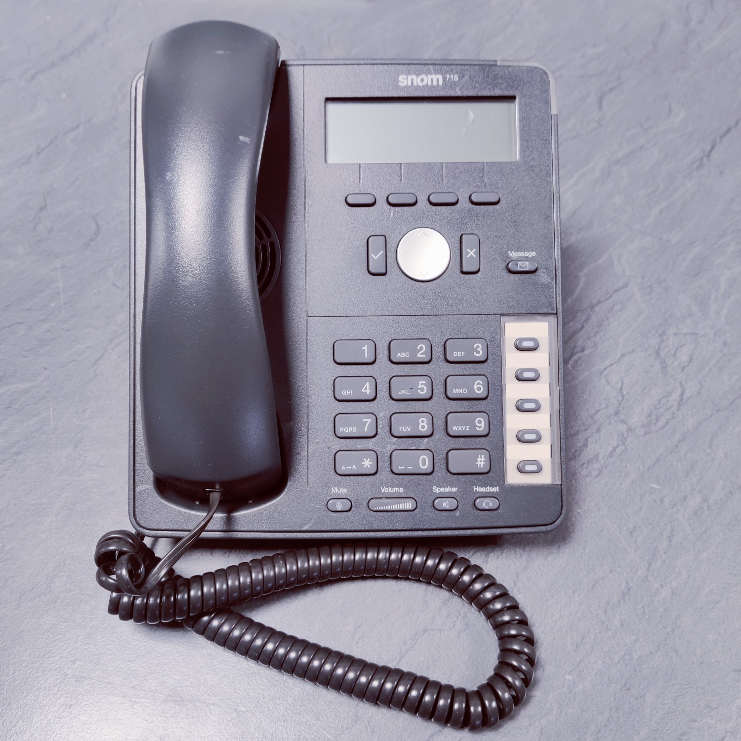 Snom D715 - VoIP-Telefon - dreiweg Anruffunktion